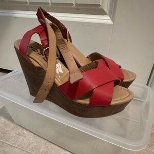 6.5 Red wedges great condition
